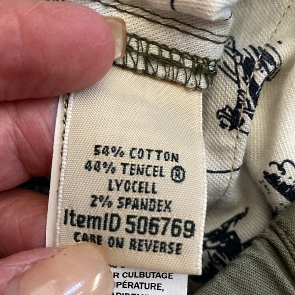 L.L. Bean Womens Shorts Khaki Chino Utility Cargo Cotton Sz 12 Gorpcore hiking - Picture 10 of 12